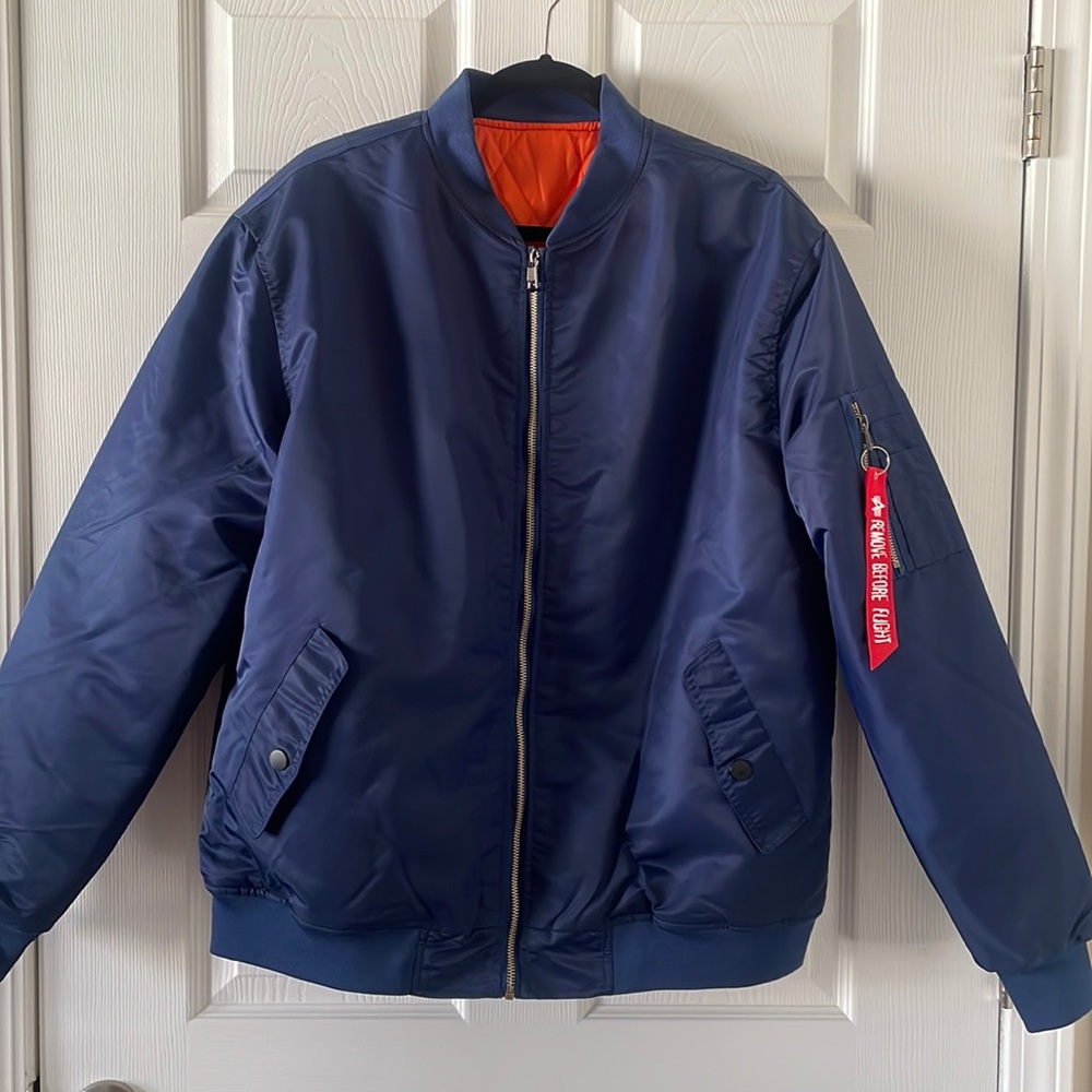 CreedWear Men’s Quilted Bomber Jacket